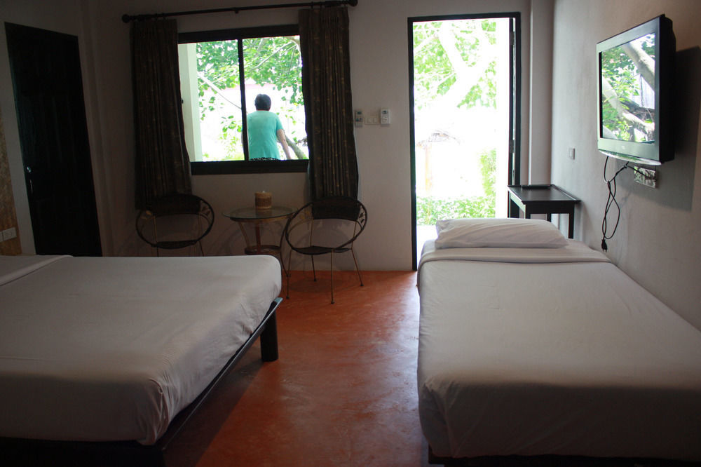 Bamboo Resort Khanom Buitenkant foto
