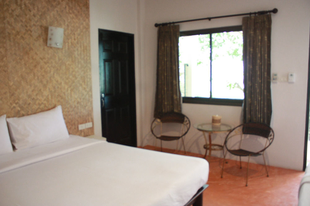 Bamboo Resort Khanom Buitenkant foto