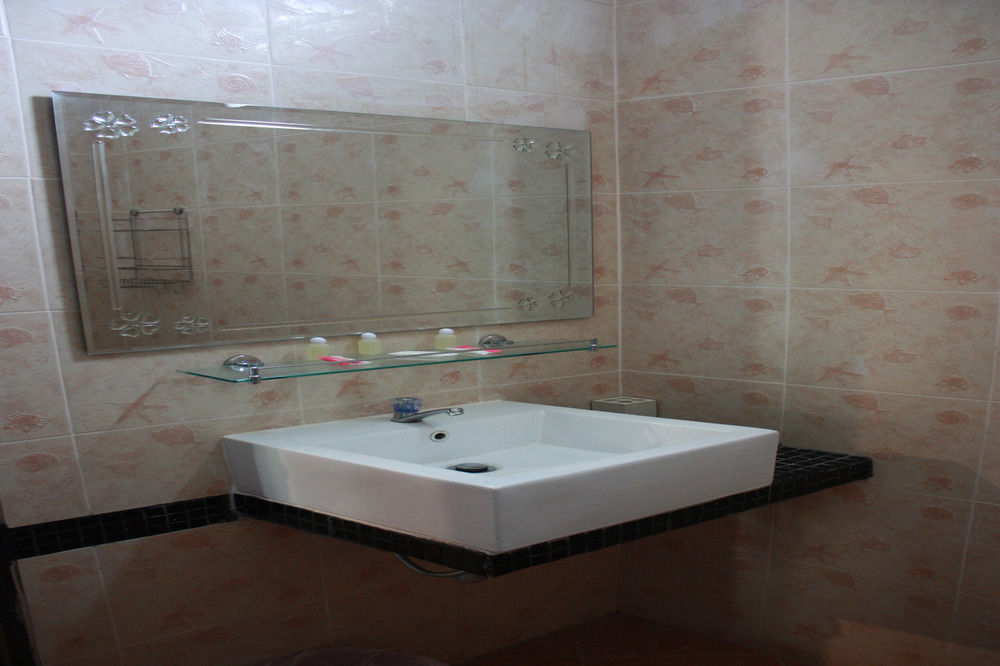 Bamboo Resort Khanom Buitenkant foto